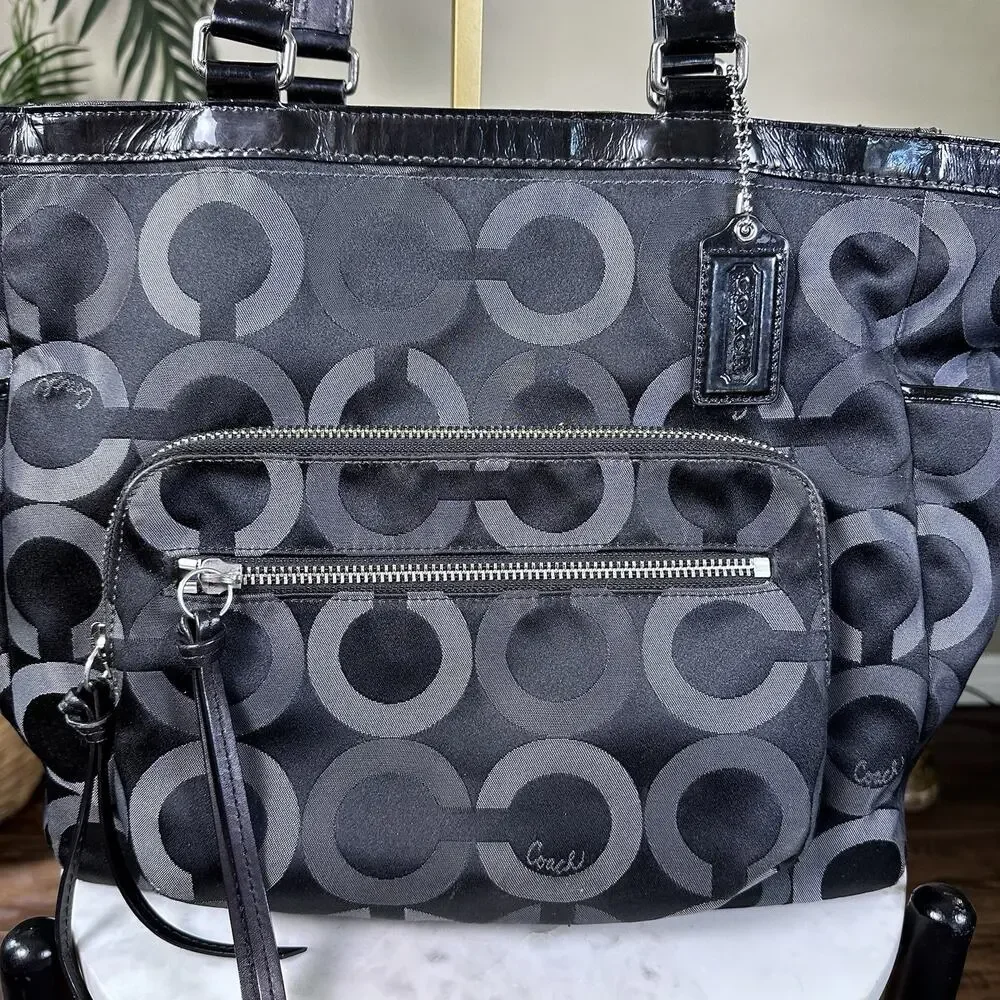 Coach Large Organizer Tote or Baby Bag Student Patent Logo Shoulder G1068